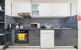Azenha Apartment